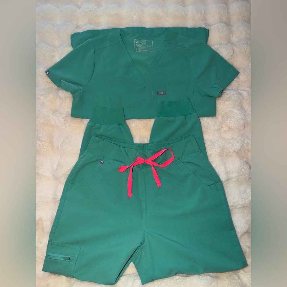 FIGS Surgical Green Set